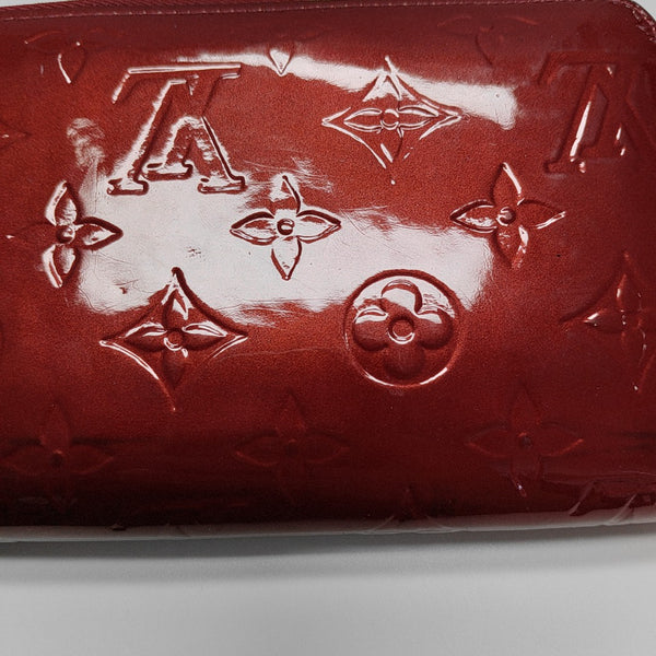 ZIPPY Monogram Patent Calfskin Red Wallet
