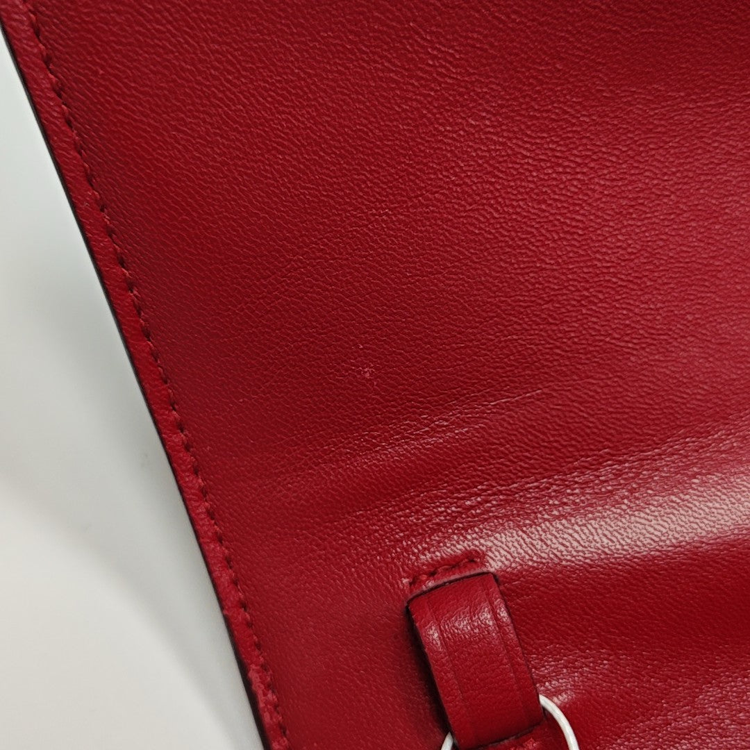 CLASSIC BOX Medium Calfskin Red