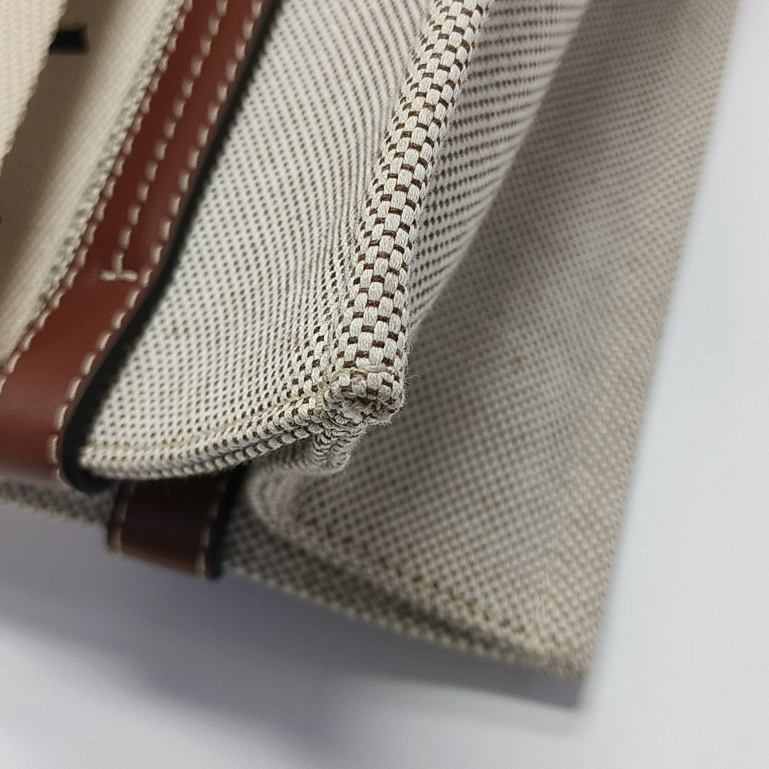 Woody Medium Canvas Beige