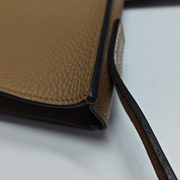 Perspective Cavaliere 19 Clemence Brown