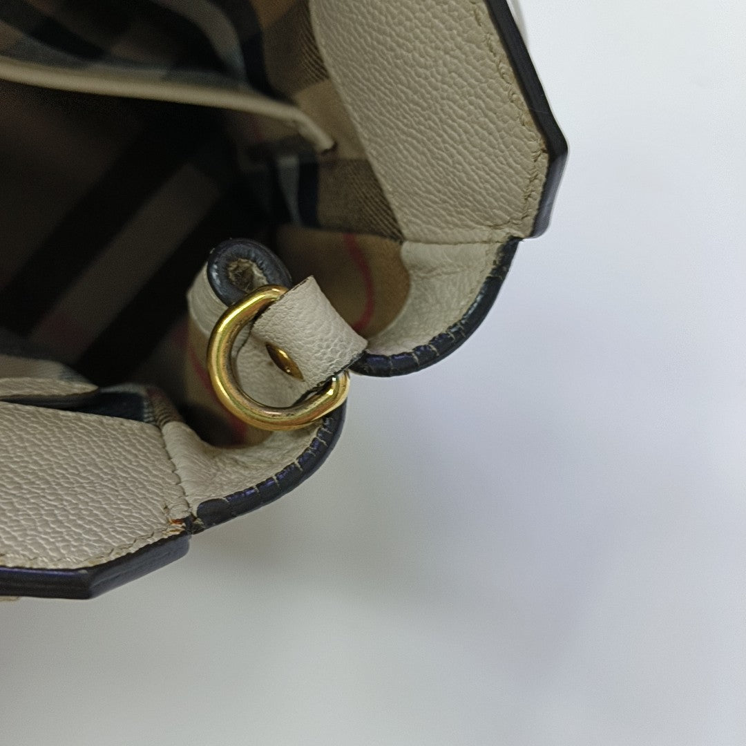 Buckle Calfskin Beige