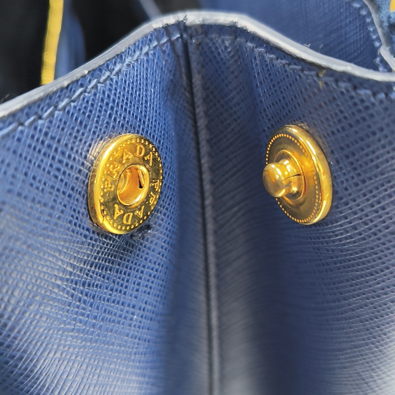 Galleria Extra Large Saffiano Calfskin Blue