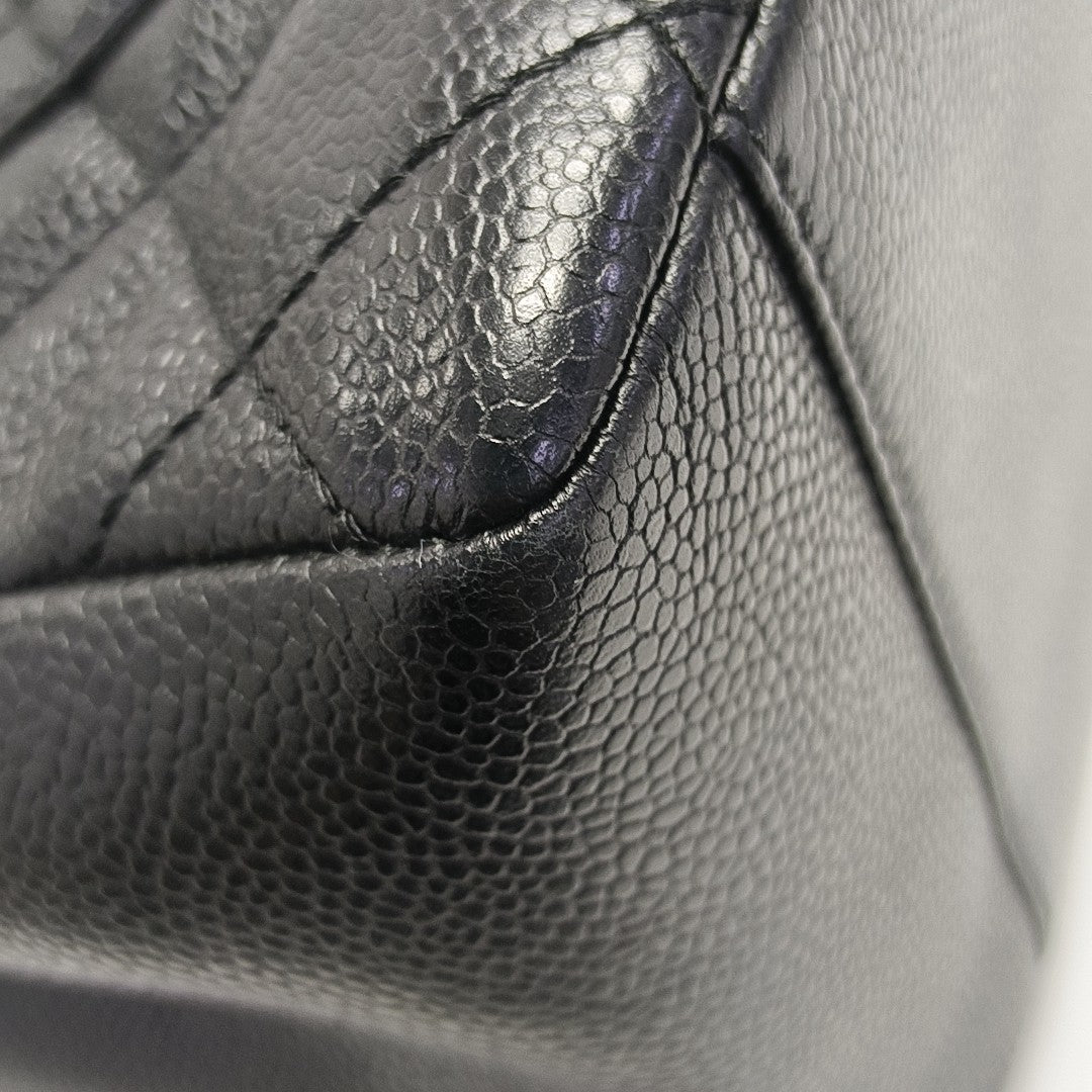 CHANEL GST Large Quilted Grained Calfskin Black