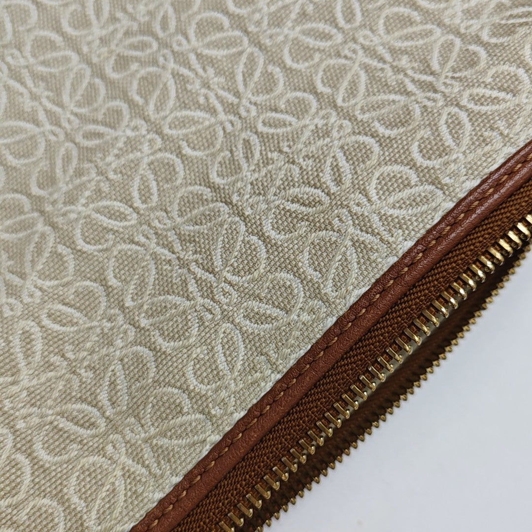 Cubi Monogram Canvas Beige