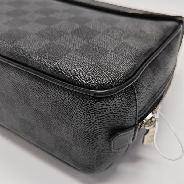 TOILETRY Damier Graphite Coated Canvas Gray