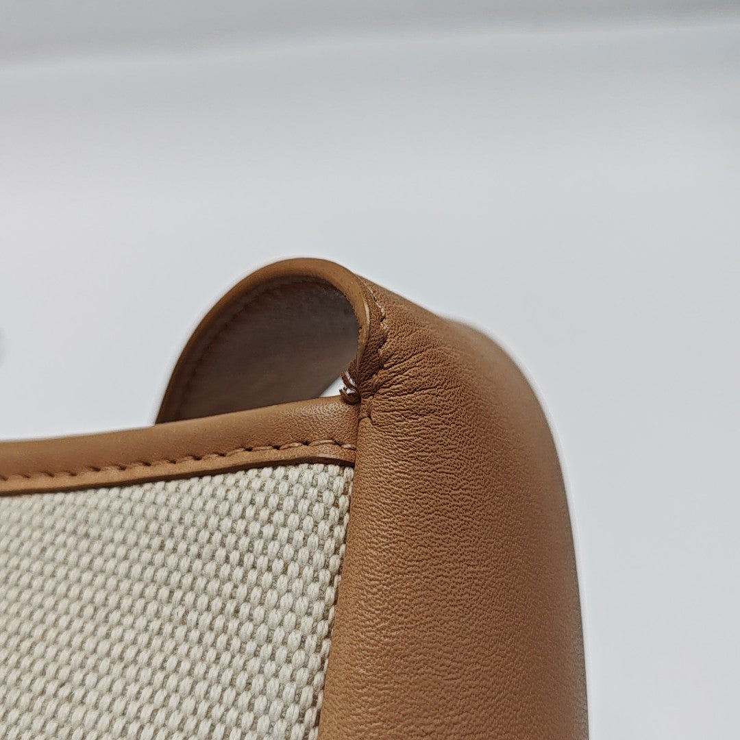 LE 5 À 7 Small Canvas Beige