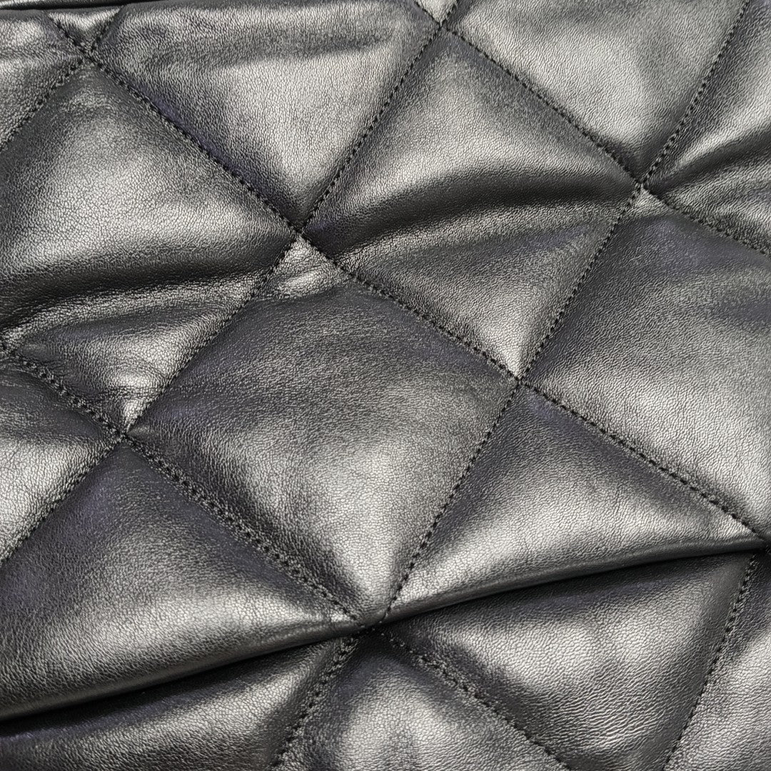CHANEL 19 Maxi Quilted Lambskin Black