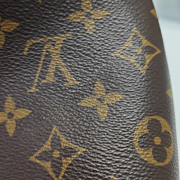 NÉONOÉ MM Monogram Coated Canvas Brown