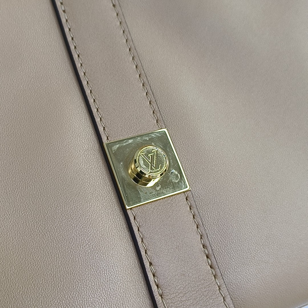 RENDEZ-VOUS Calfskin Beige