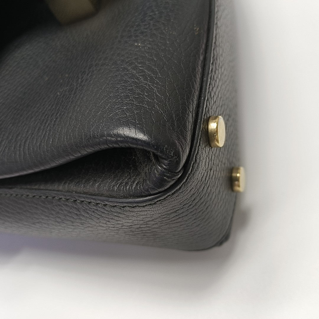 Interlocking G Large Calfskin Black