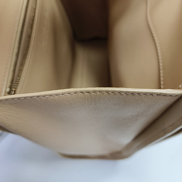 The Clip Calfskin Beige
