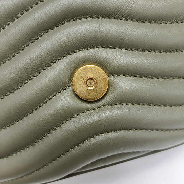 NEW WAVE Quilted Calfskin Green