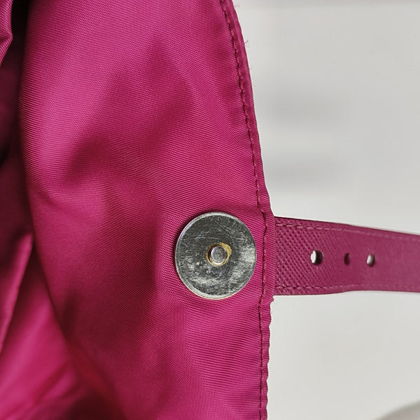 Vela Small Nylon Red