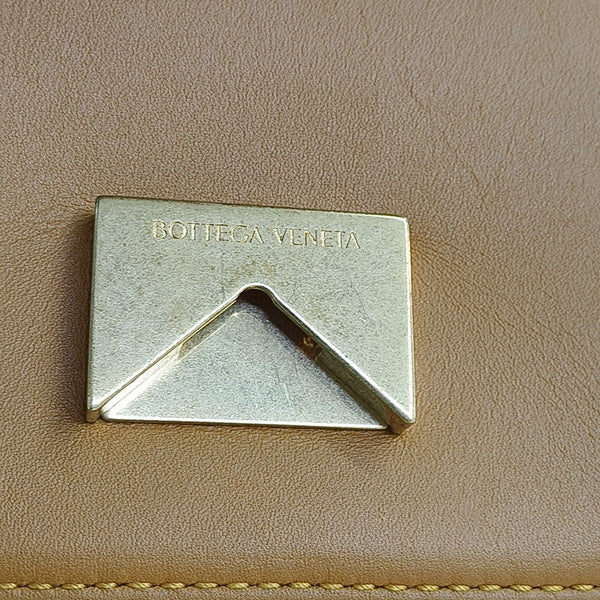 Mount Calfskin Brown