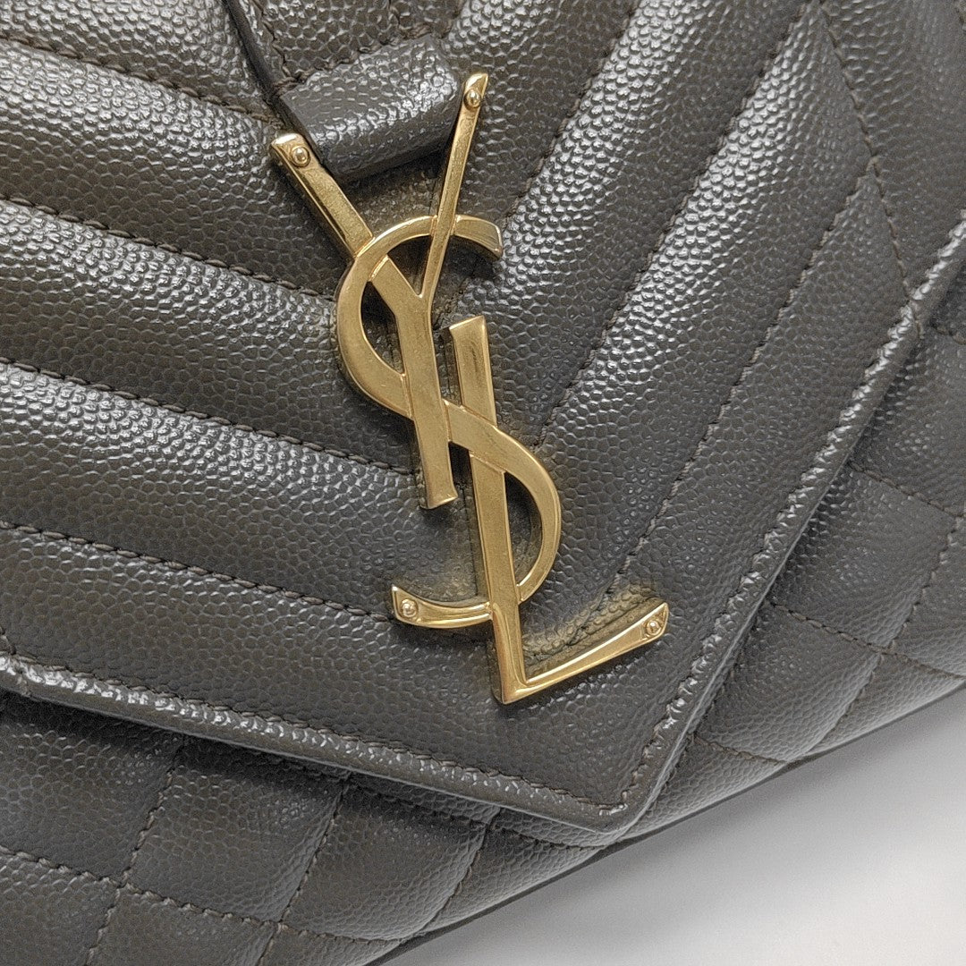ENVELOPE Small Quilted Calfskin Gray