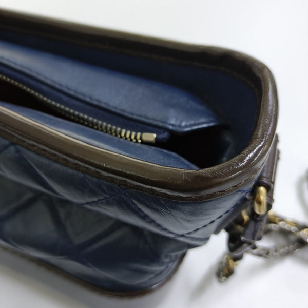 GABRIELLE Small Quilted Calfskin Blue