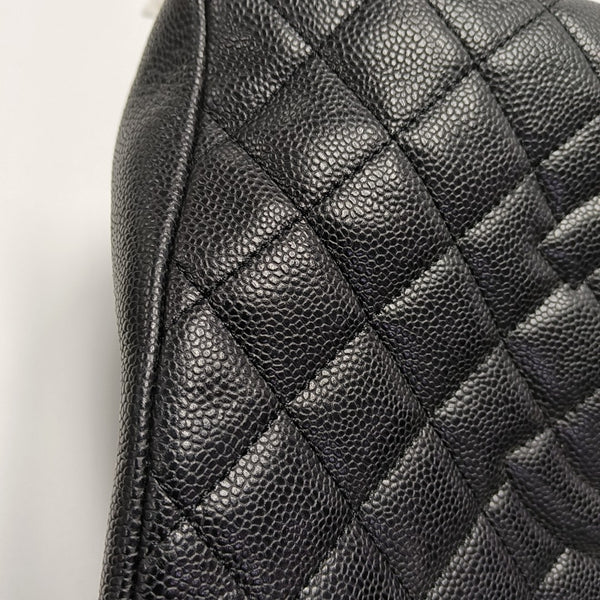 CHANEL GST Large Quilted Grained Calfskin Black