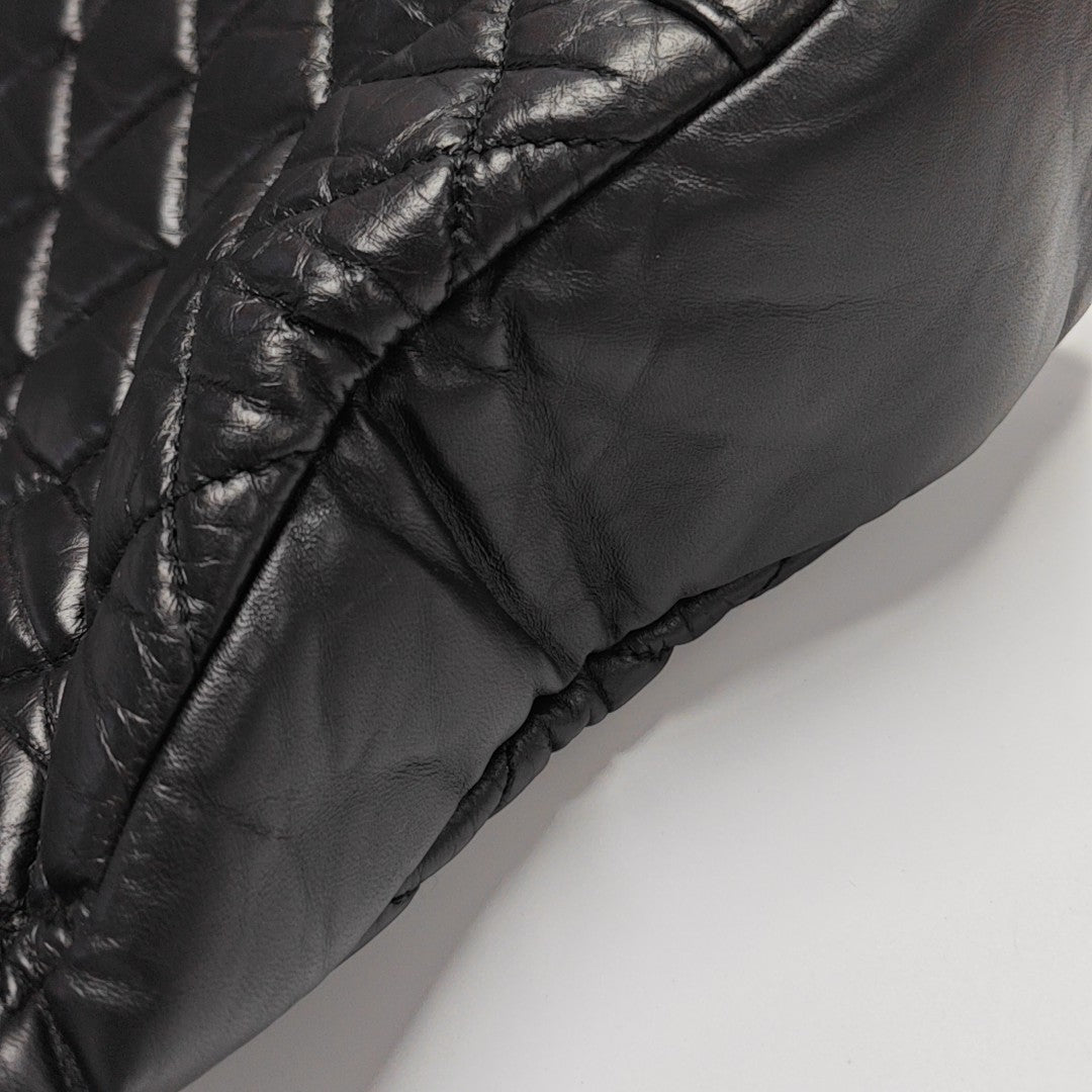 CHANEL 31 Large Quilted Calfskin Black