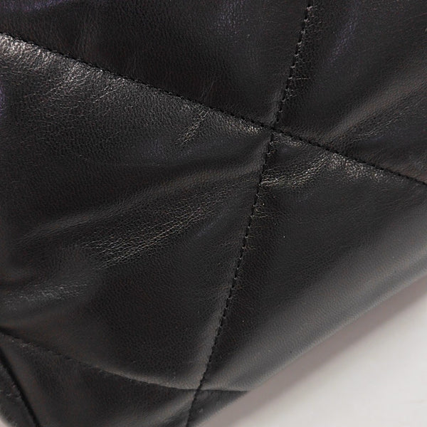 CHANEL 19 Medium Quilted Lambskin Black