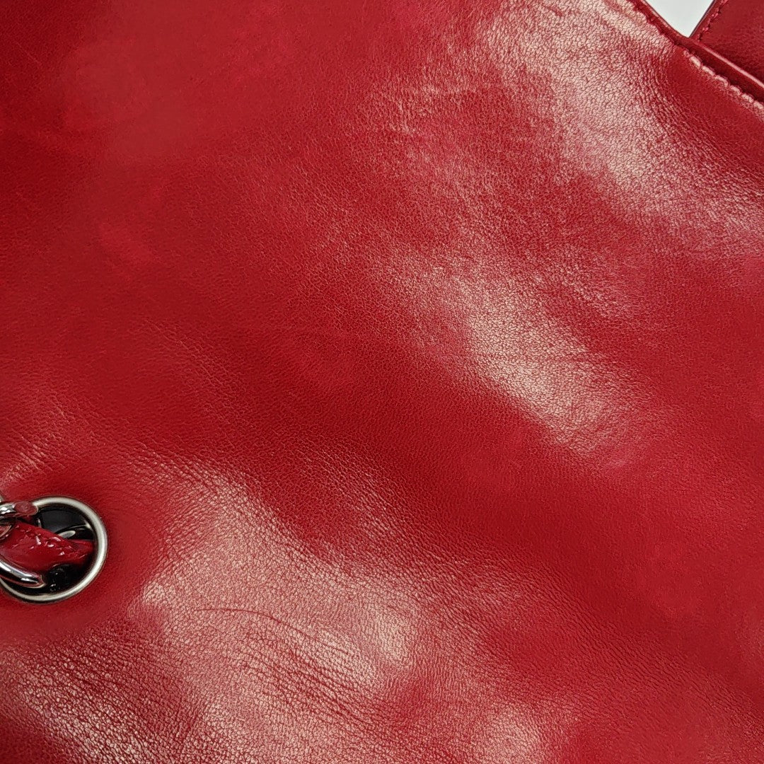 CLASSIC FLAP Jumbo Quilted Patent Leather Red