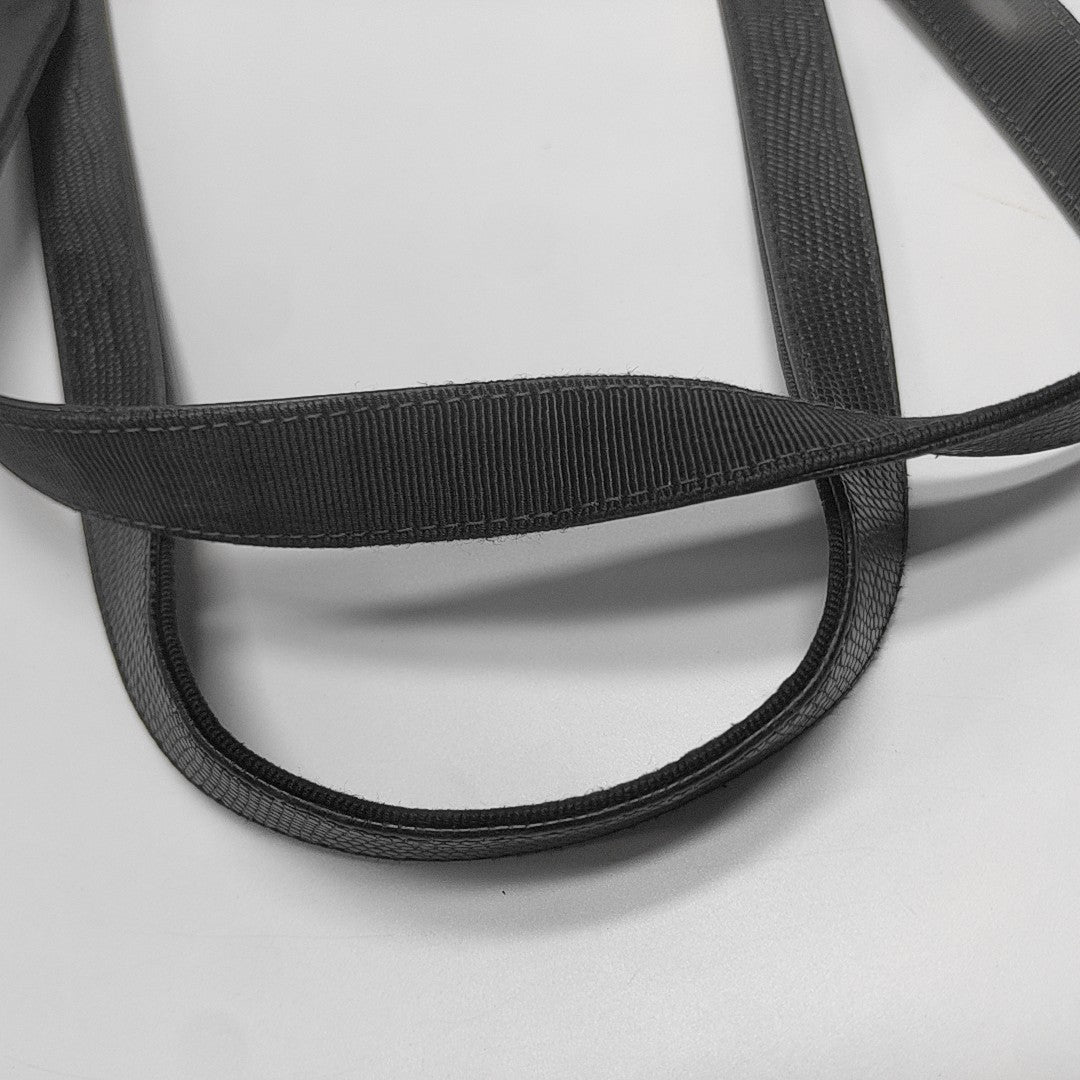 Vara Large Calfskin Black