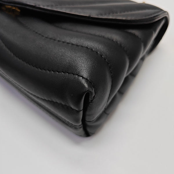 NEW WAVE Quilted Calfskin Black