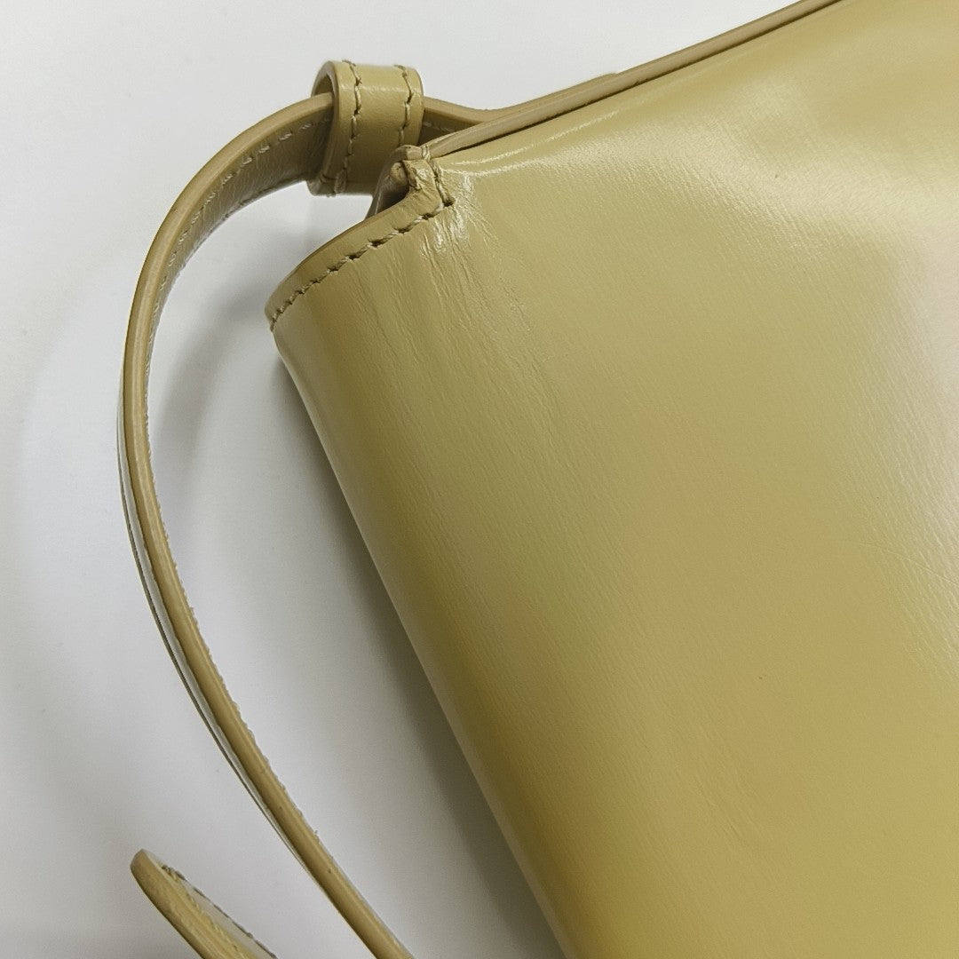 TRIOMPHE Small Calfskin Yellow