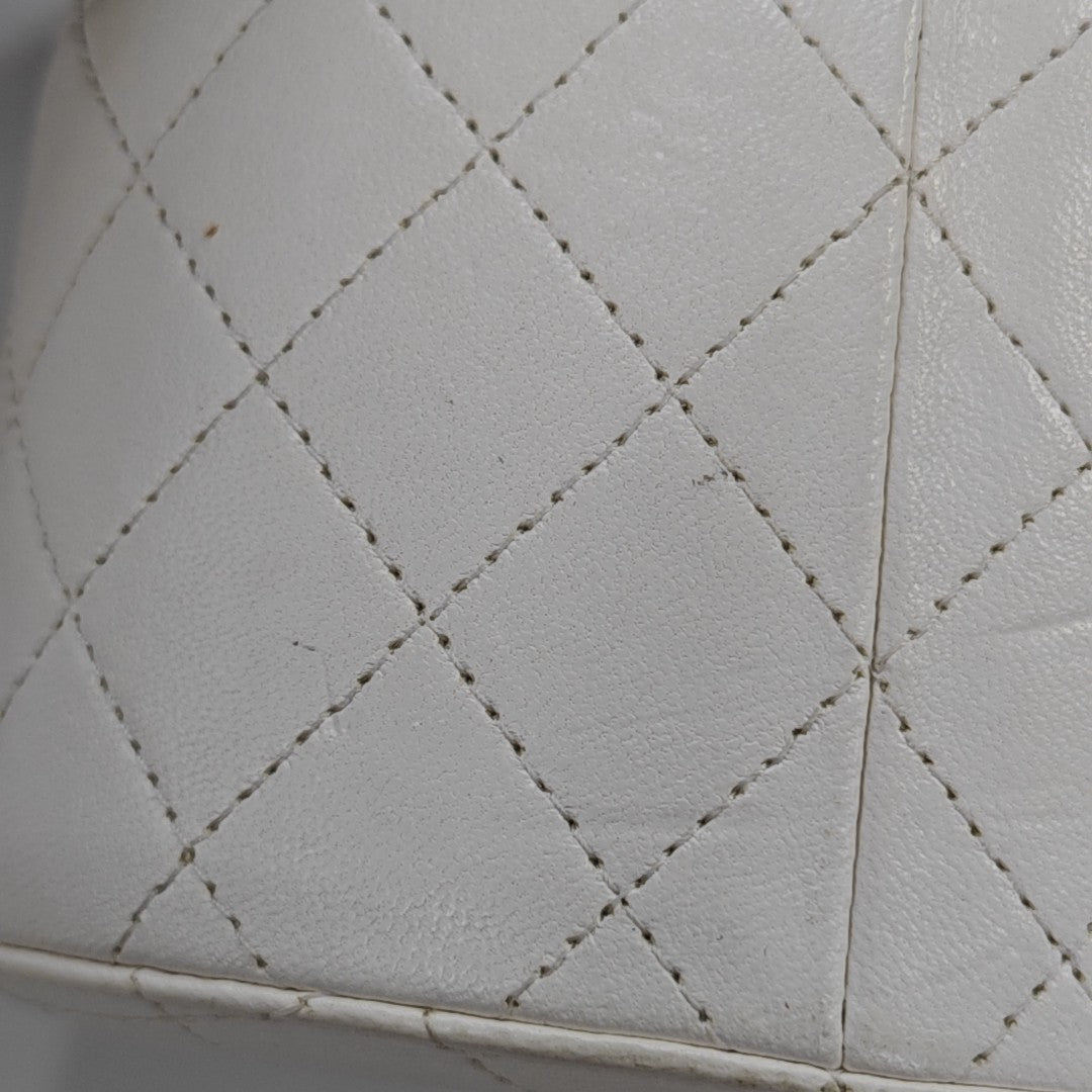Round Vanity Medium Quilted Lambskin White