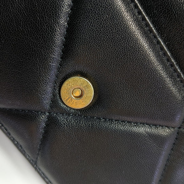 CHANEL 19 WOC Quilted Lambskin Black