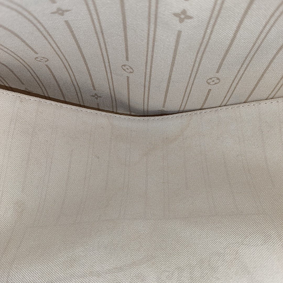 NEVERFULL GM Damier Azur Coated Canvas White