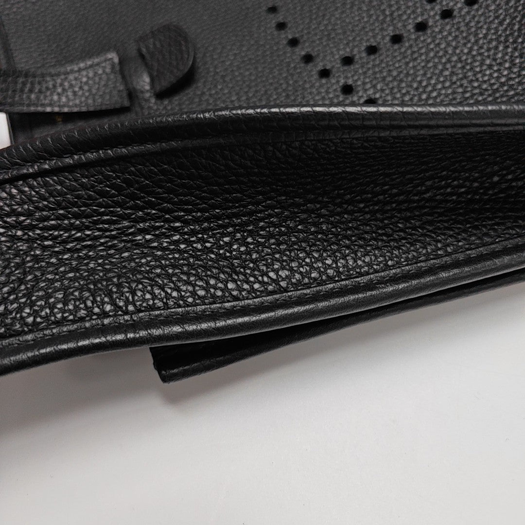 Evelyne 29 Togo Black