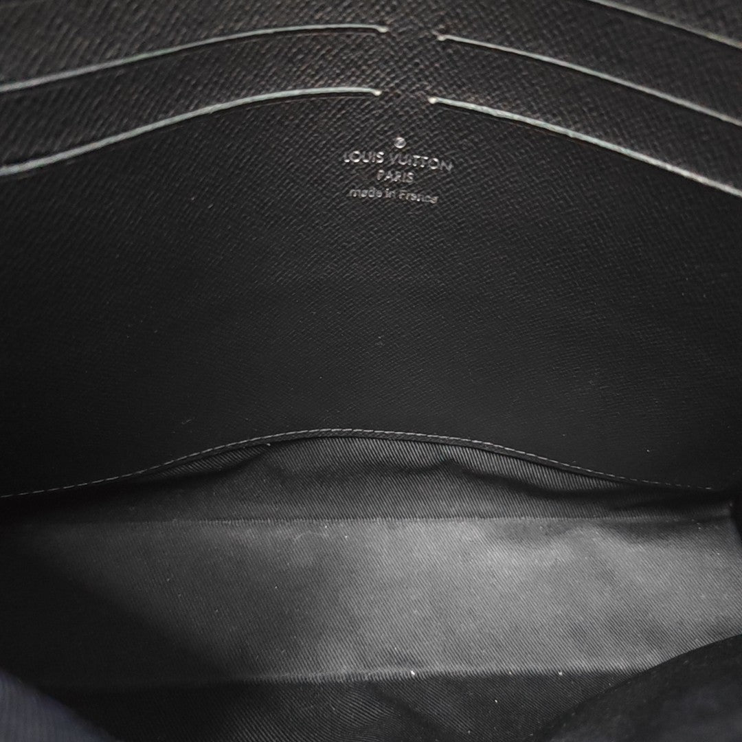 Pochette Voyag MM Damier Graphite Coated Canvas Gray