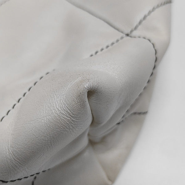 CHANEL 22 Medium Quilted Calfskin White