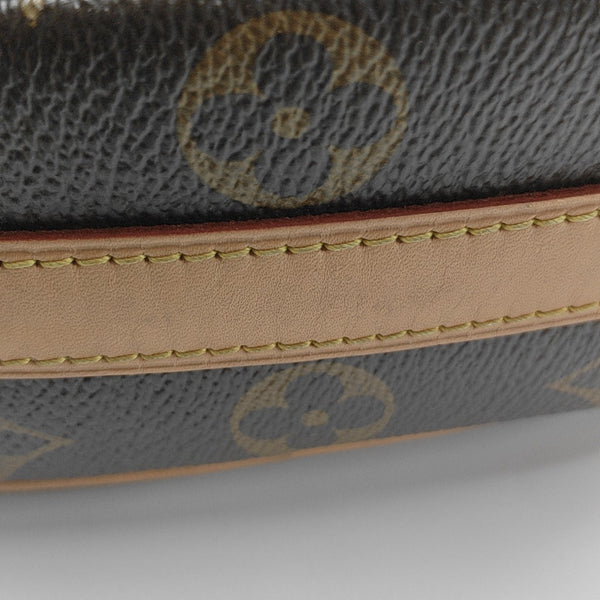 BOITE CHAPEAU PM Monogram Coated Canvas Brown