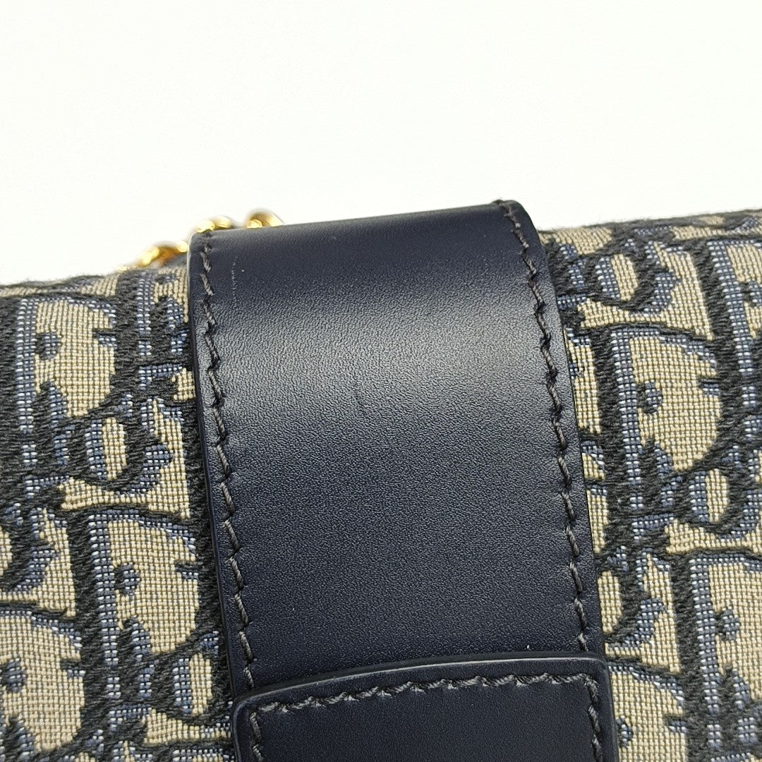 30 Montaigne Oblique Canvas Blue