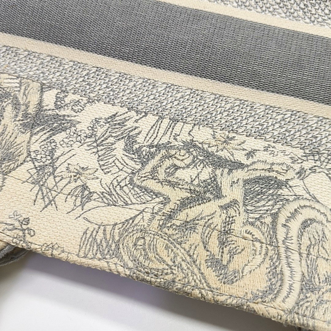Authenticated pre-owned  Book Tote Medium Canvas Grey - Tote Bag at Looply