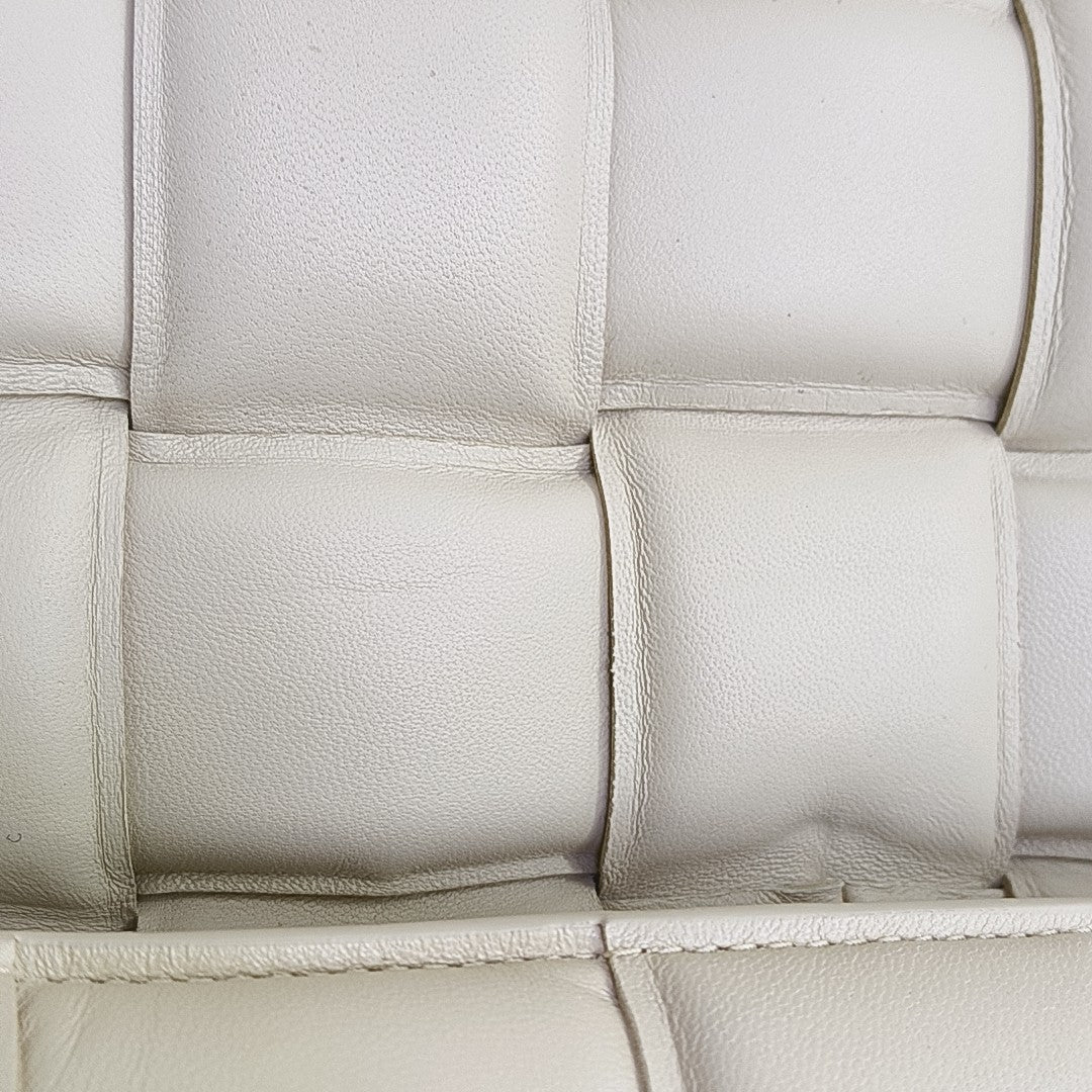 Cassette Medium Lambskin Beige