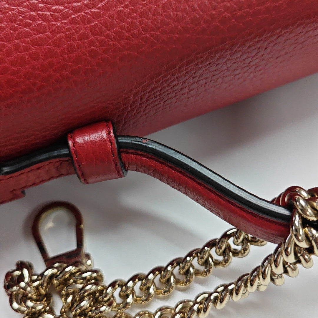 Interlocking G Large Calfskin Red
