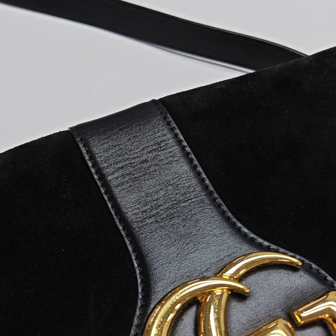 Arli Medium Suede Black