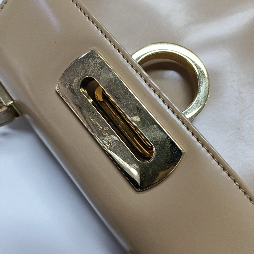 Kelly Small Calfskin Beige