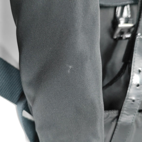 Mochila Re-Nylon de nailon negro