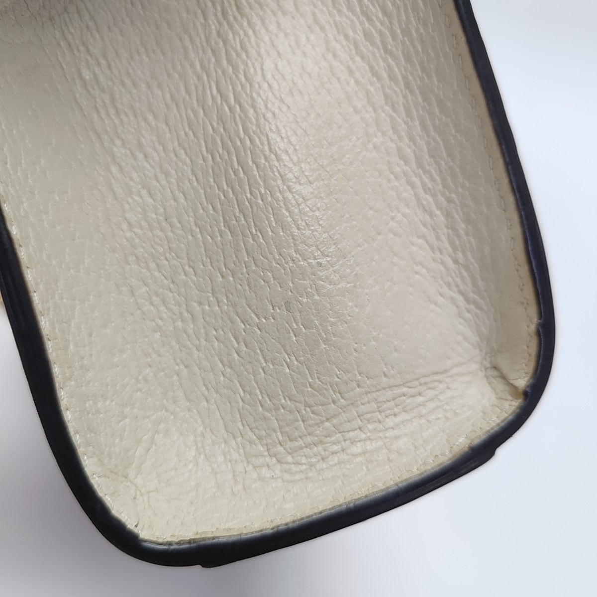 Padlock Small Calfskin White