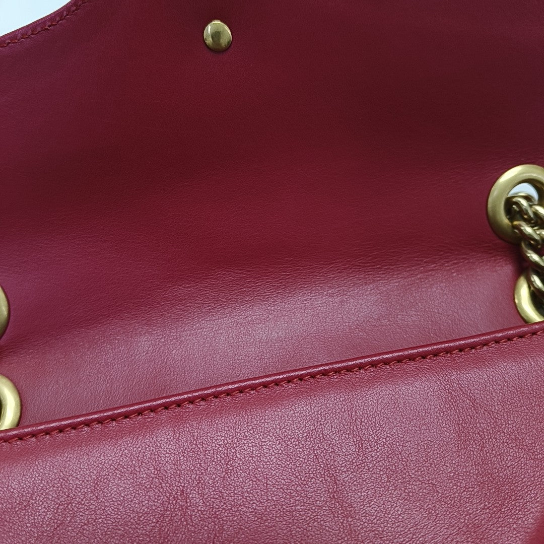 GG Marmont Medium Quilted Calfskin Red