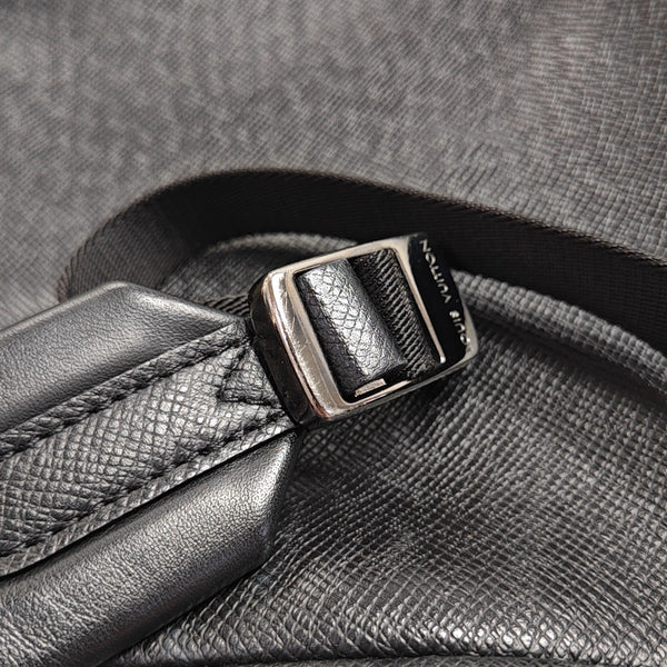 DISCOVERY Calfskin Black