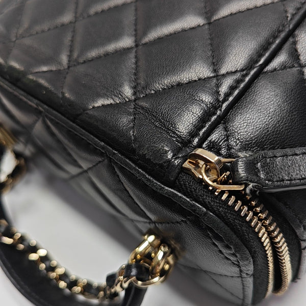 VANITY CASE Small Quilted Lambskin Black