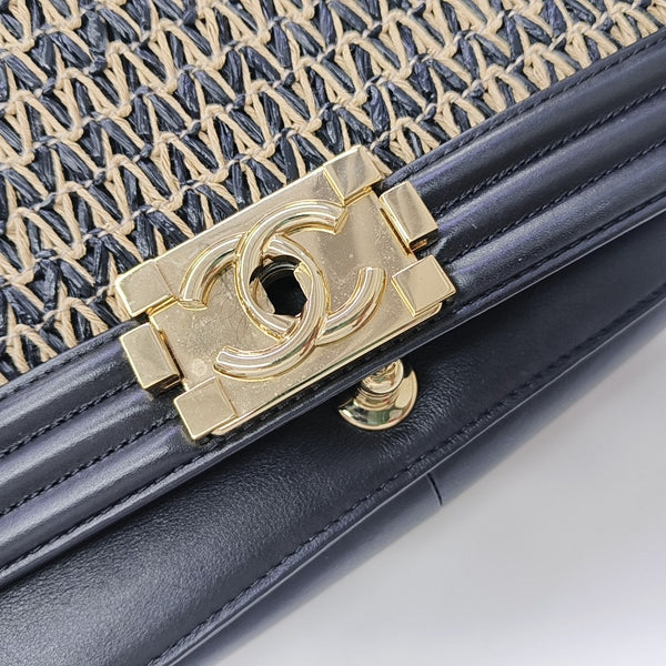BOY CHANEL Medium Lambskin Black