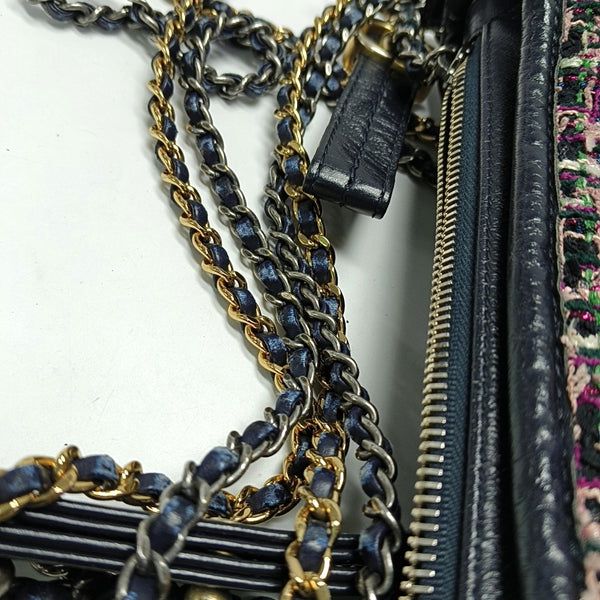 Authenticated pre-owned  GABRIELLE Small Quilted Wool Blue - Shoulder Bag at Looply