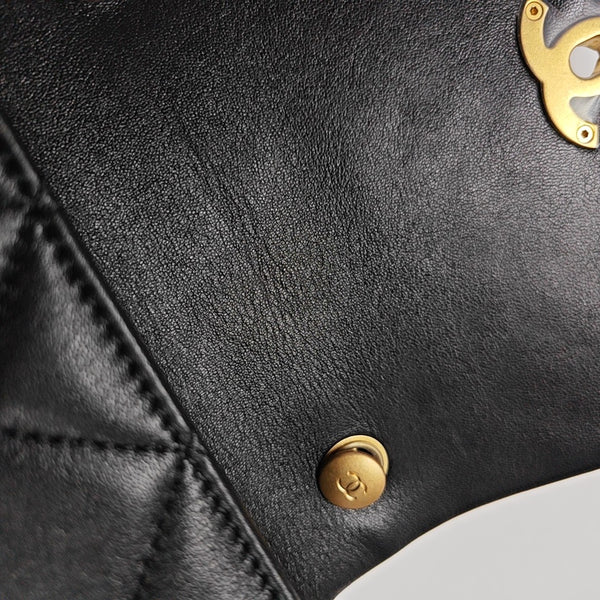 Quilted Lambskin Shoulder Bag Mini Black