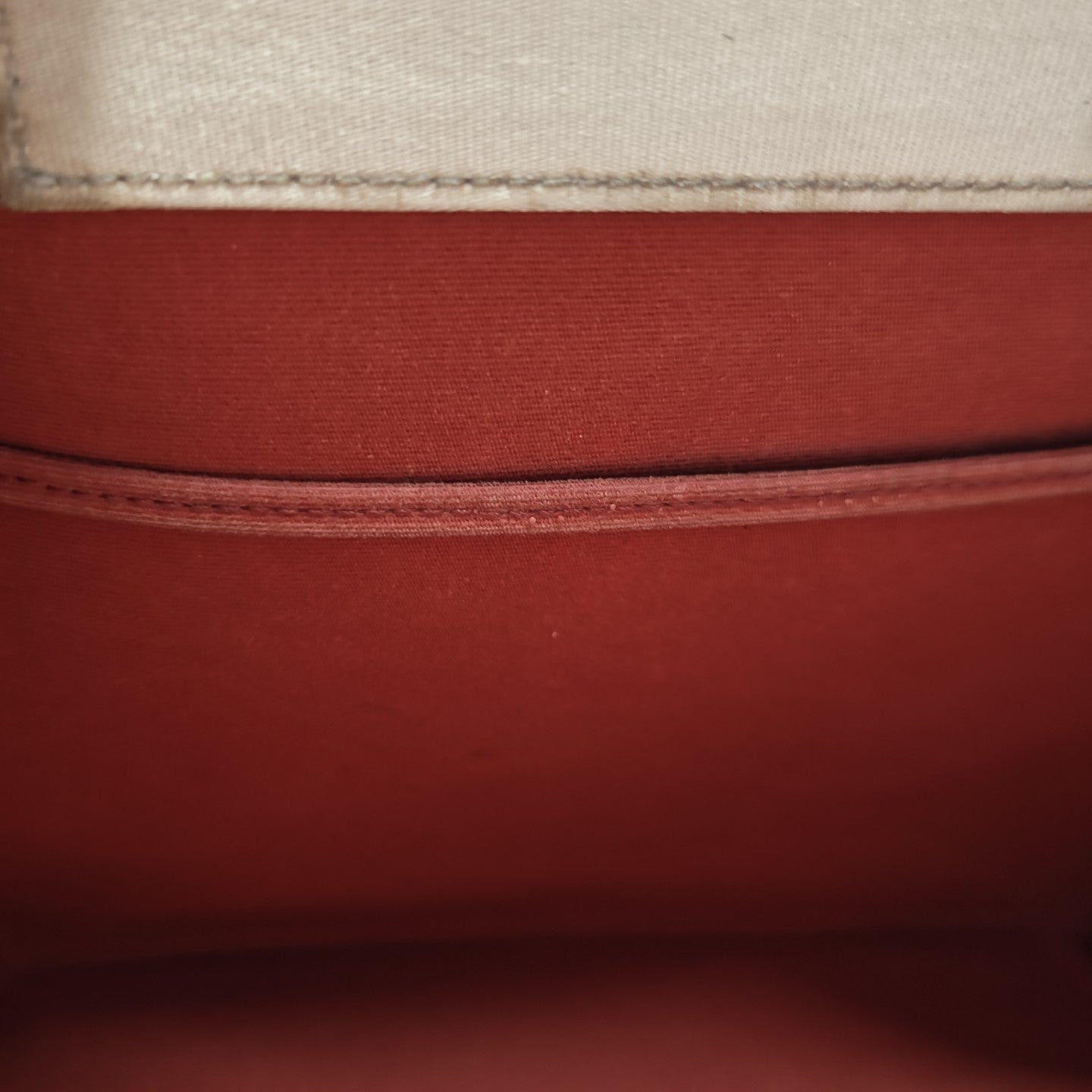 Cabag 32 Canvas Red