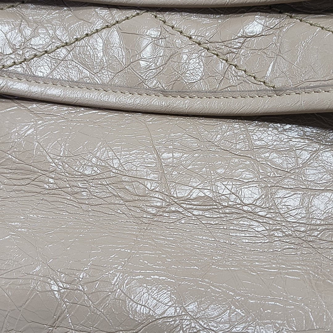 NIKI Medium Chevron Calfskin Beige
